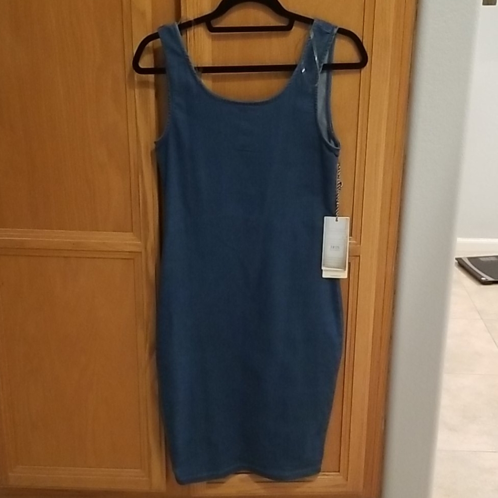 Sleeveless denim dress